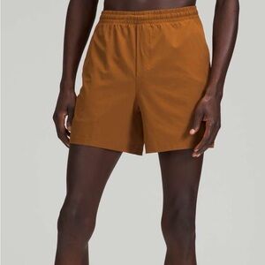 Men's Lululemon Pace Breaker 5”  Rust Brown Athletic Shorts